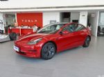 特斯拉推2021.24.12升级 识别紧急灯光